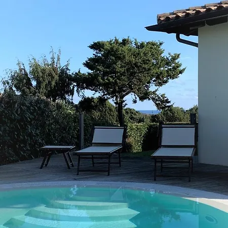 Vista Mare Con Piscina Villa