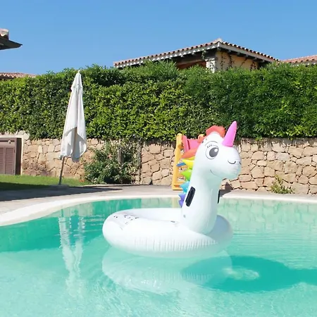 فيلة Vista Mare Con Piscina *