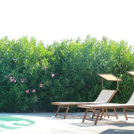Vista Mare Con Piscina * سان تيودورو