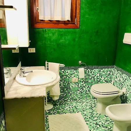Vista Mare Con Piscina * سان تيودورو