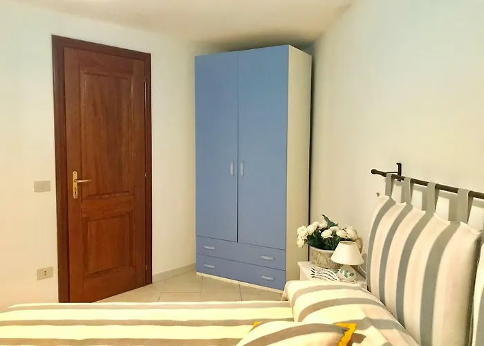 Vista Mare Con Piscina